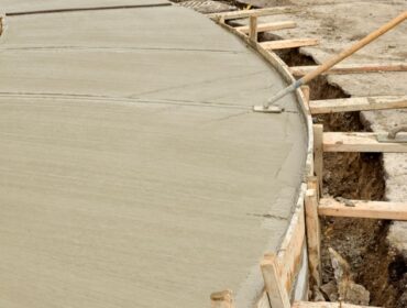 Crafting a High-Quality Commercial Concrete Pavement Maintenance Plan