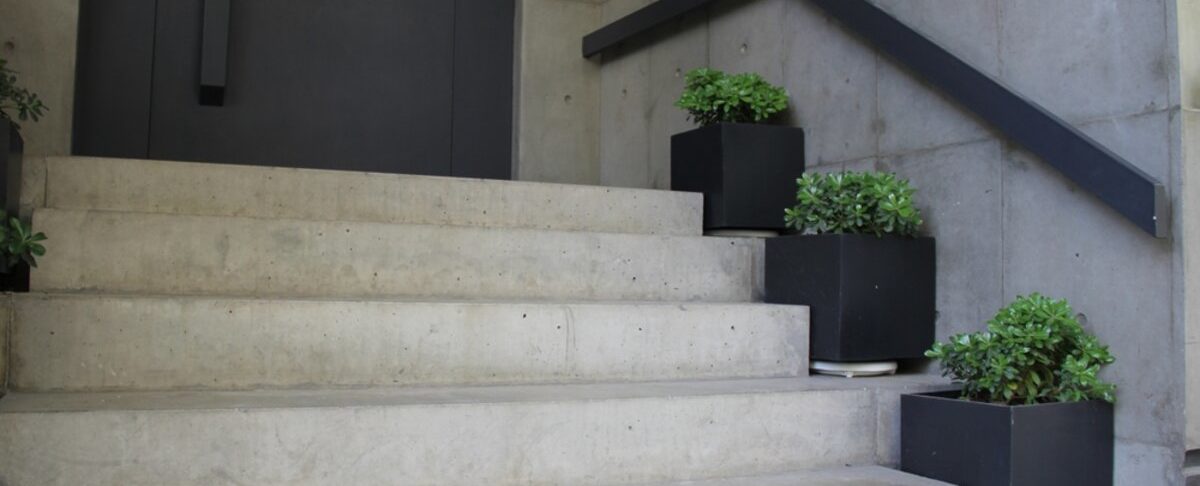 concrete stoops vs. wooden steps