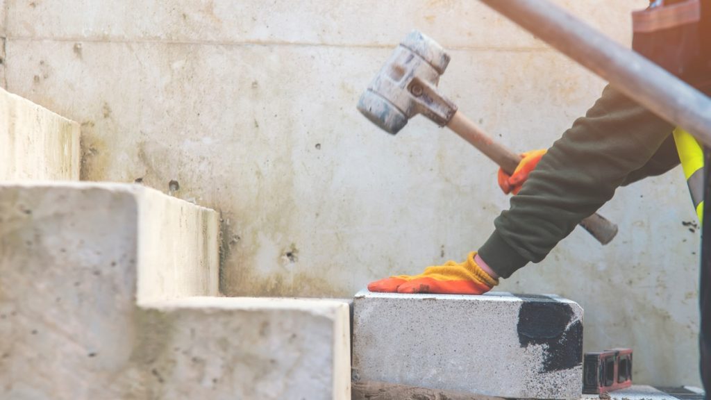 How Do You Repair Damaged Precast Concrete Steps