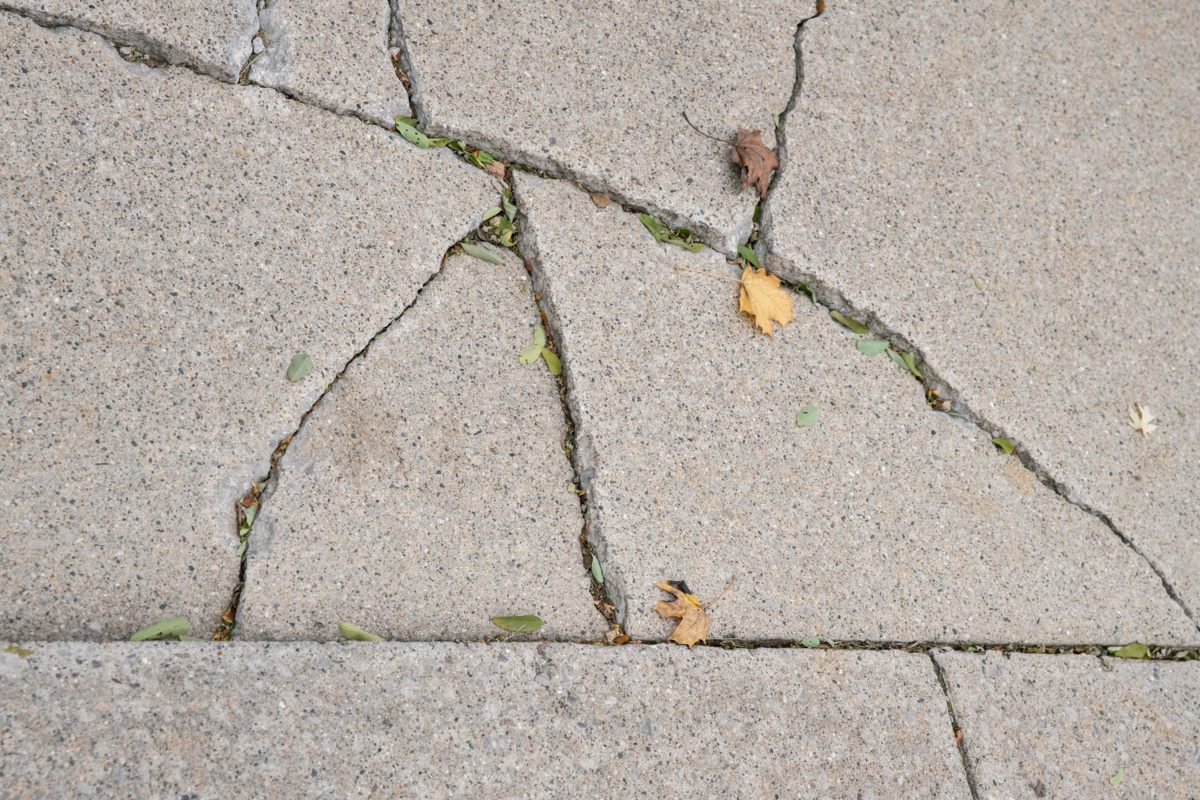 5 Reasons to Repair Concrete Cracks Now to Avoid Costly Summer Repairs